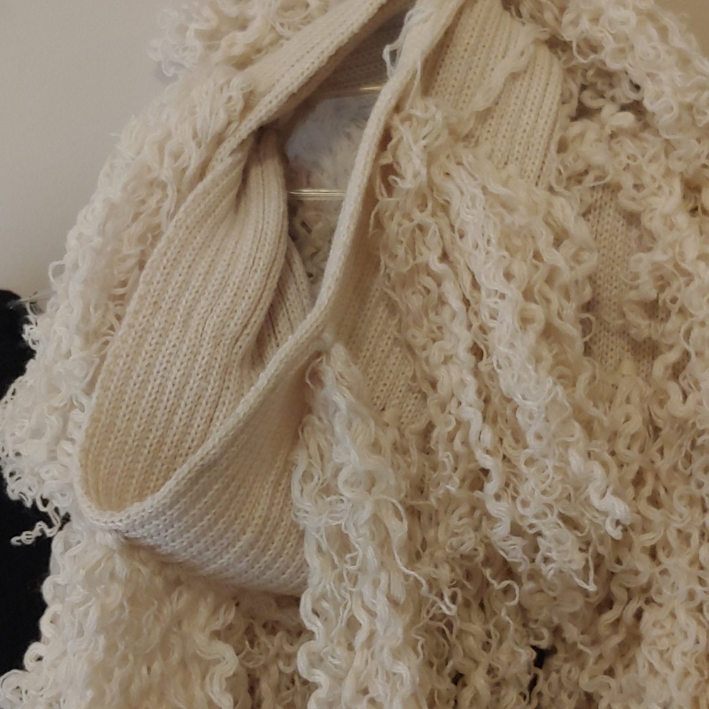 scarf - Picture 3 of 4